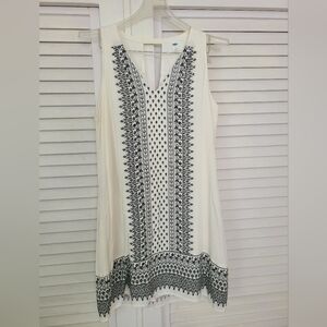 Old Navy Black and White Sleeveless Dress